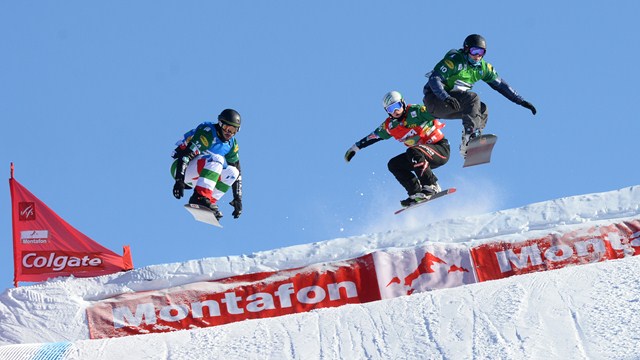 Lucas Eguibar Breton y Regino Hernandez ganadores del boardercross en Montafon