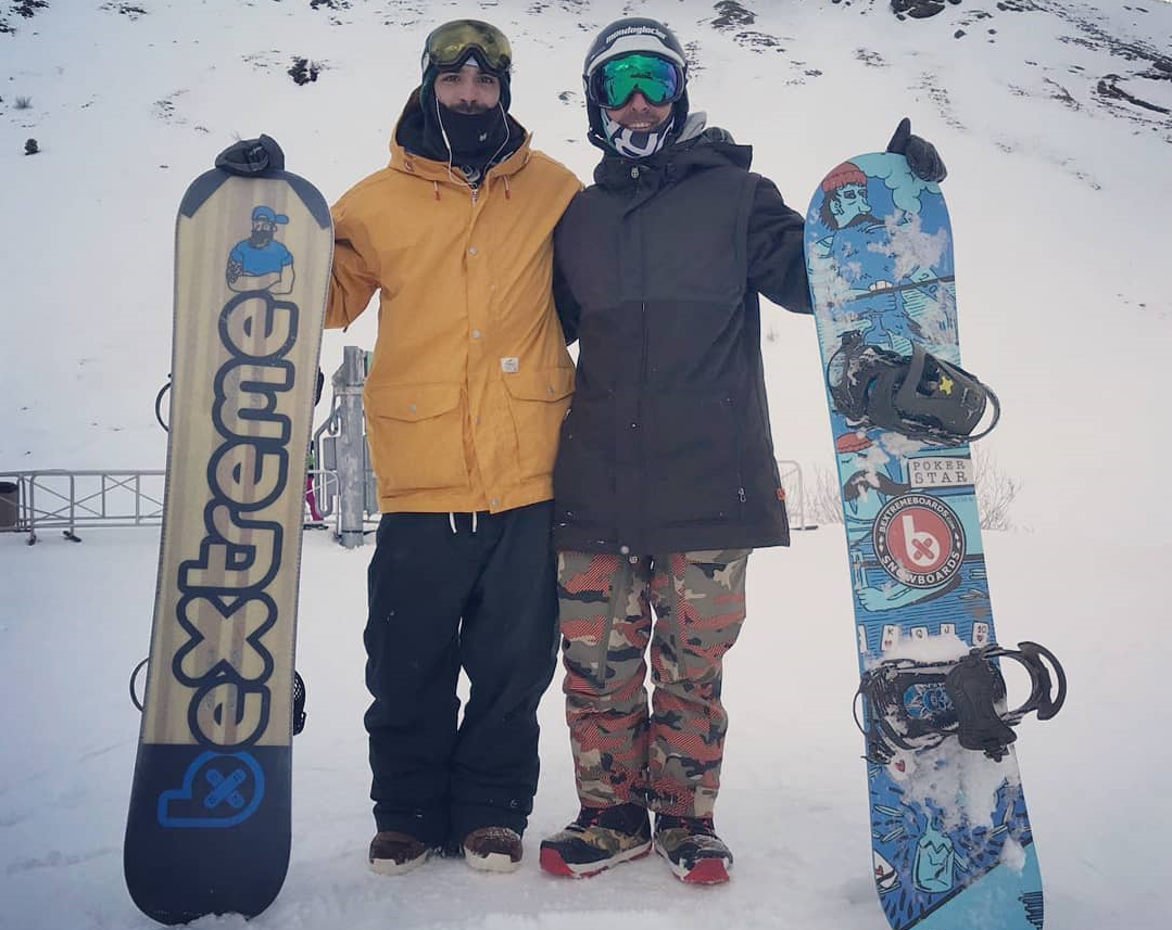 Mundo Glaciar prueba nuestro eco-snowboard Poker Star