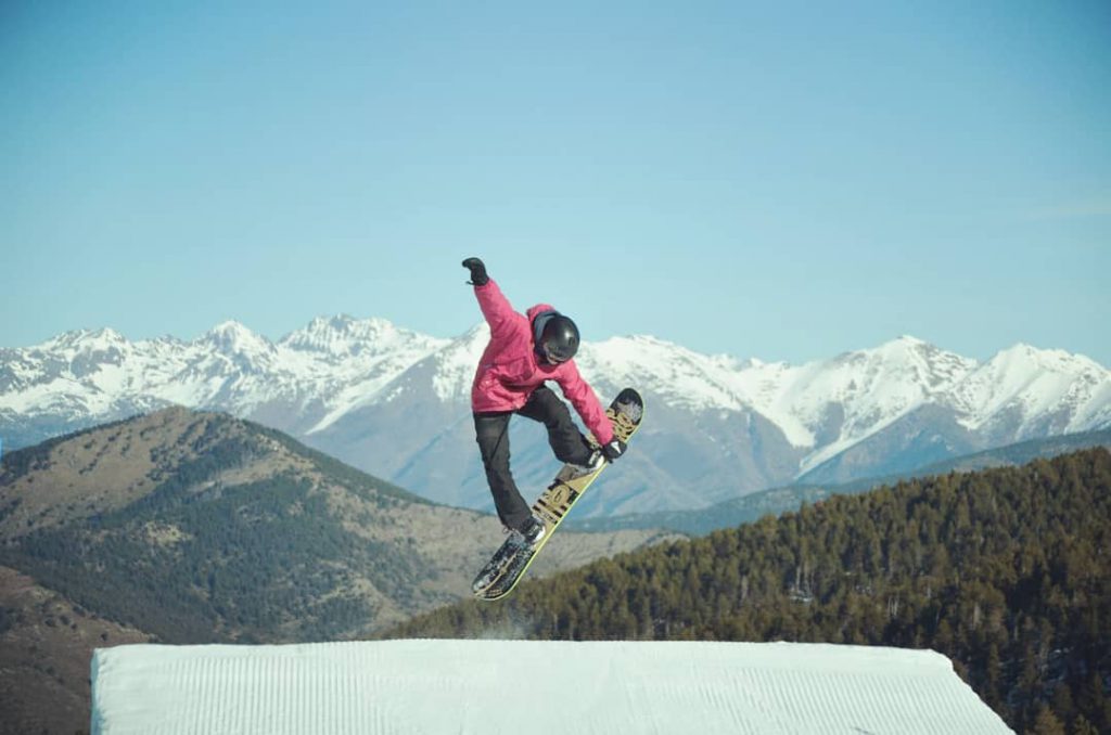 Ferran Muñoz rider bextreme saltando en Port Aine