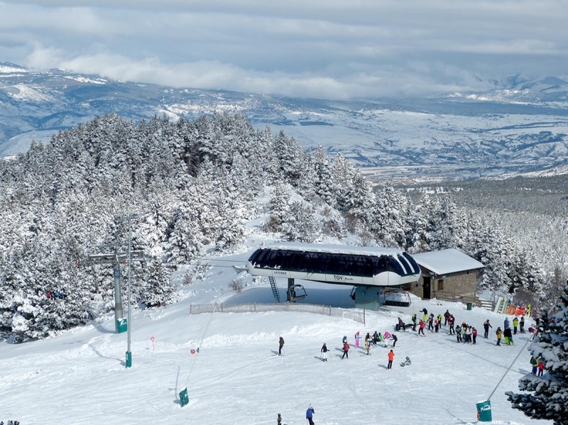 Hacer snowboard pista esquí Masella